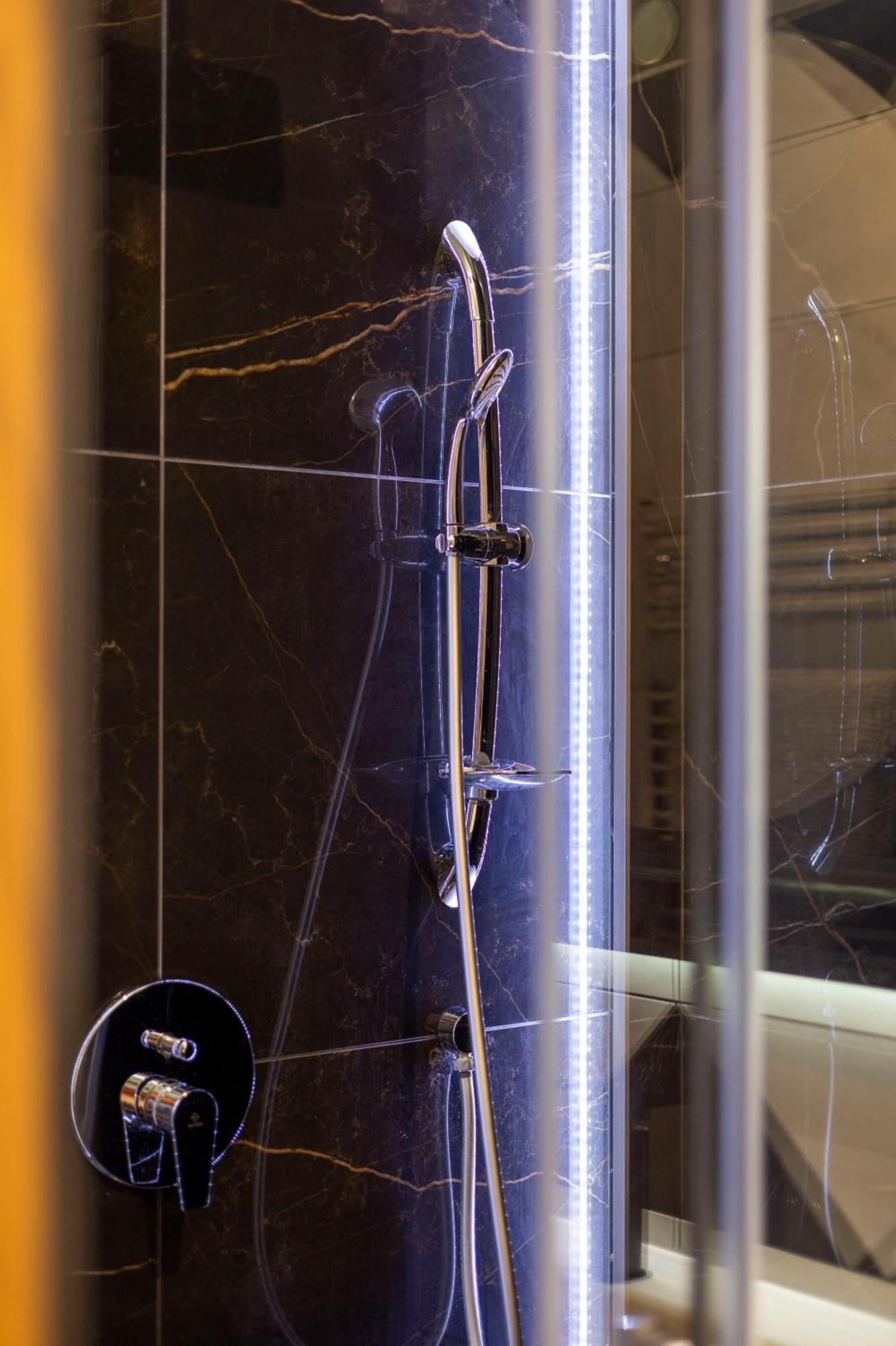 Luxury Royal Central Apartment By Prestige Homes Budapest Luaran gambar
